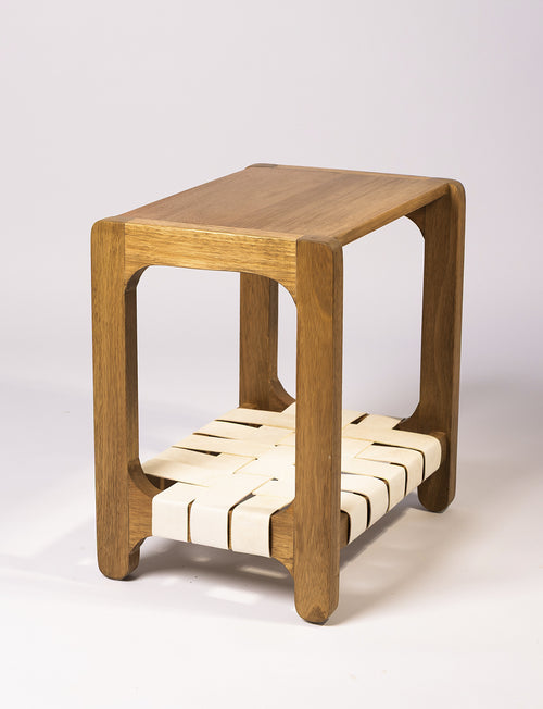 Mesa auxiliar_01/ Trama